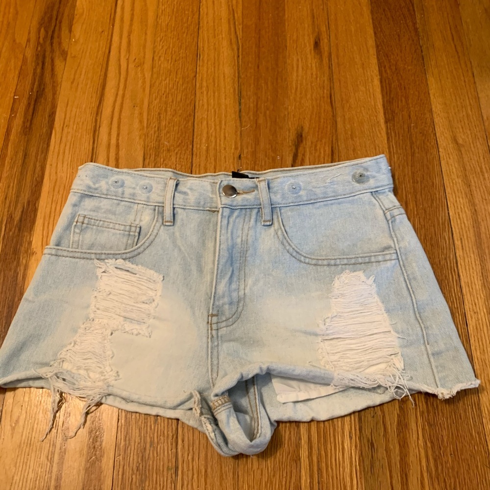 Ripped Jean Shorts 25 Inches